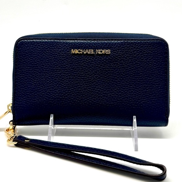 Michael Kors Jet Set Travel Flat MF Phone Case Wallet Navy Blue - Picture 2 of 8